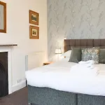 Holiday home Pitcairn House-uk41255