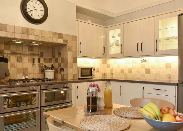 Holiday home Pitcairn House-uk41255 *