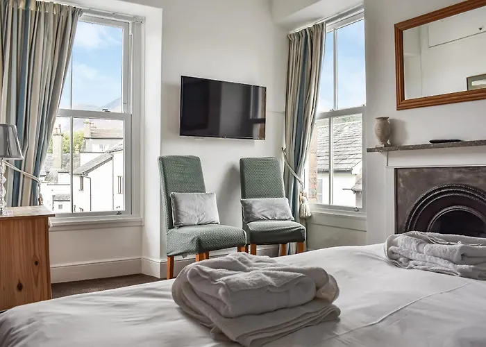 Pitcairn House-uk41255 *