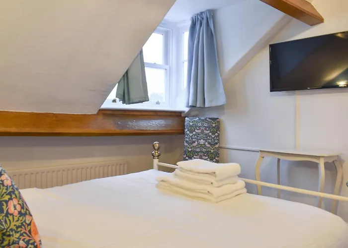 Holiday home Pitcairn House-uk41255 *