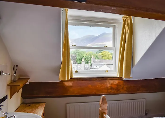 Pitcairn House-uk41255